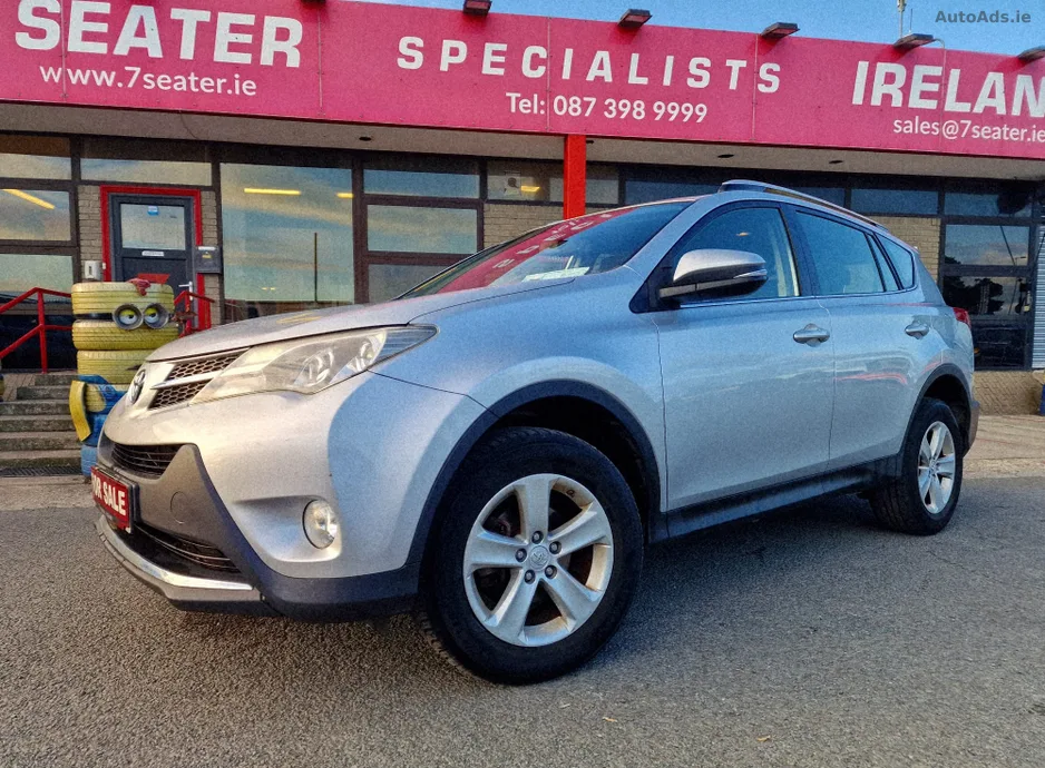 2014 Toyota RAV4 – photo 2