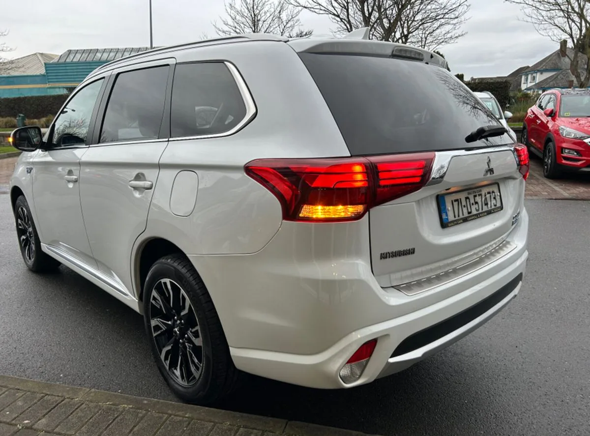 2017 Mitsubishi Outlander – photo 12