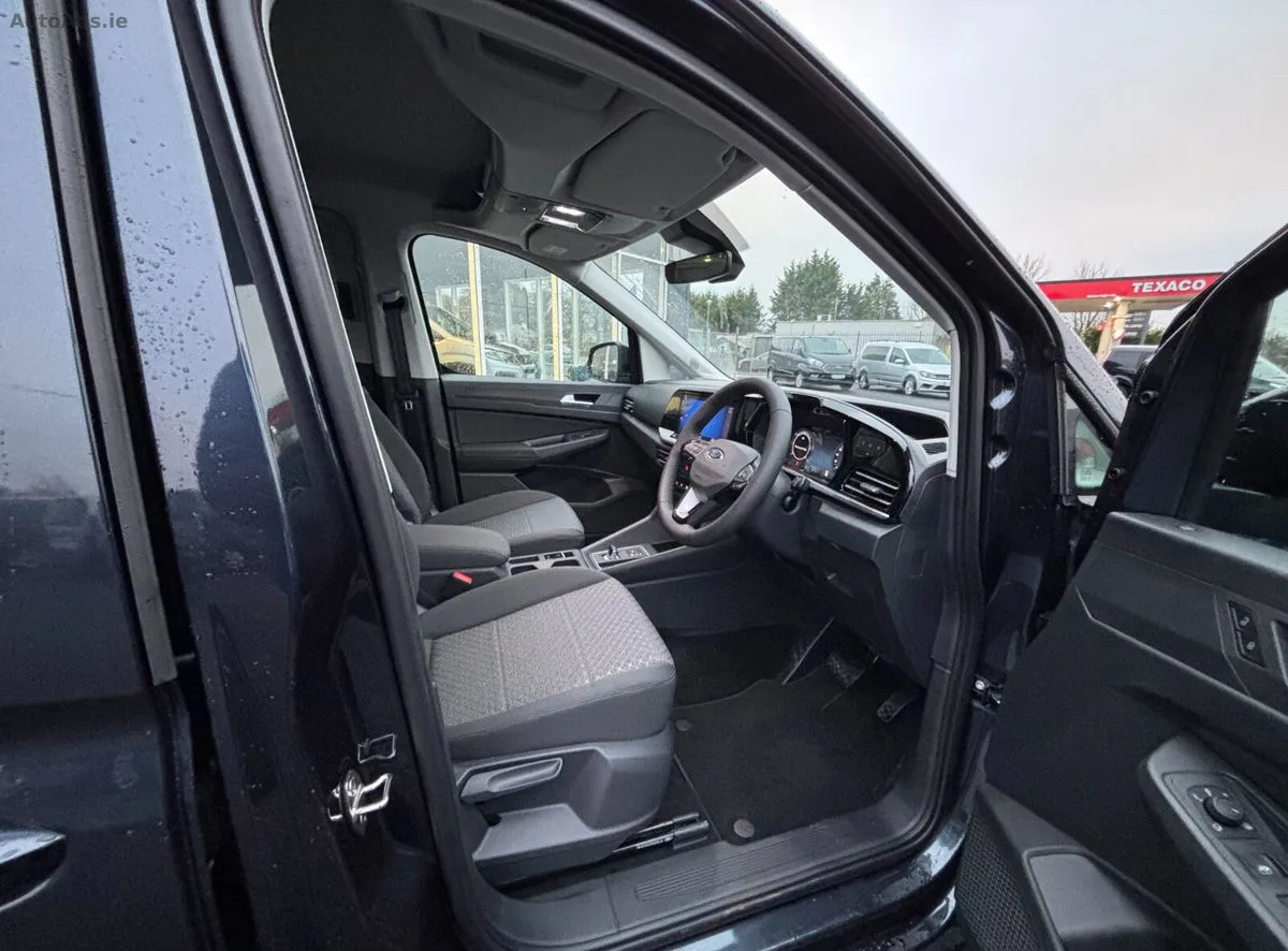 2026 Ford Tourneo Connect – photo 17
