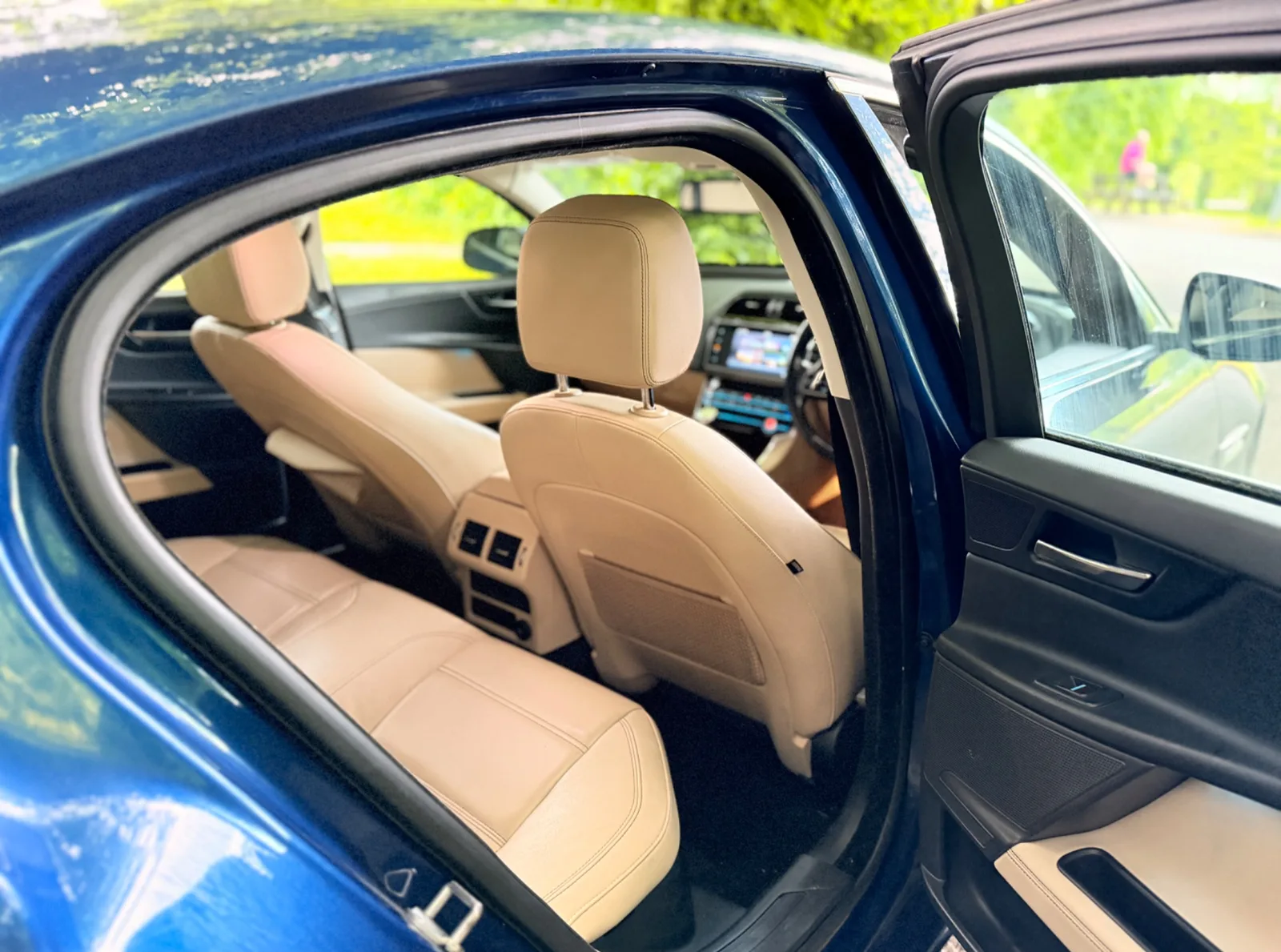 2016 Jaguar XE – photo 7