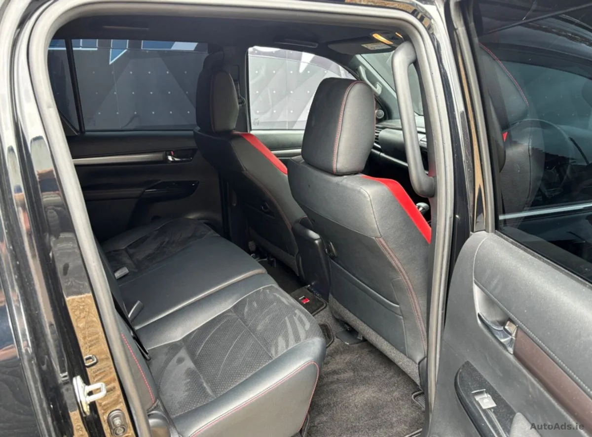2023 Toyota Hilux – photo 10