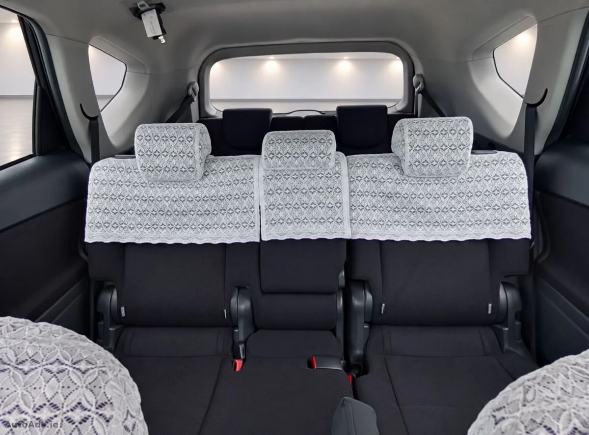 2013 Toyota Prius – photo 7