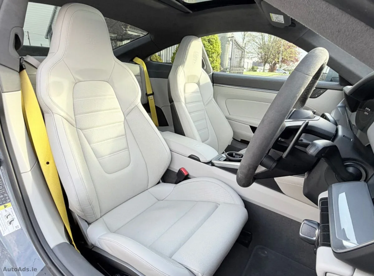 2023 Porsche 911 – photo 11