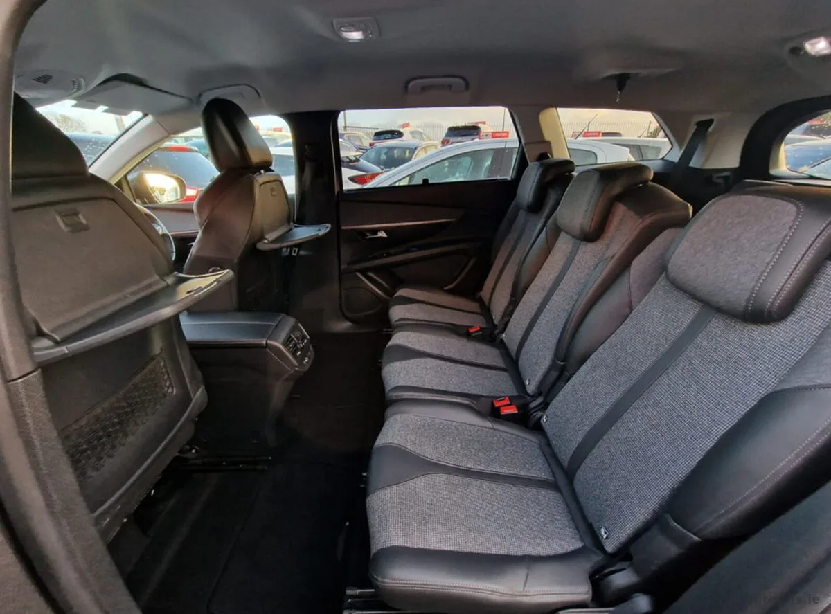 2018 Peugeot 5008 – photo 16