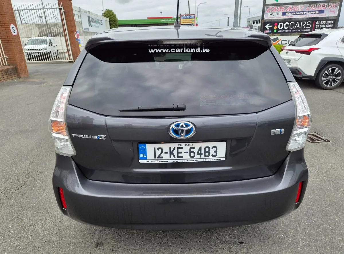 2012 Toyota Prius – photo 2