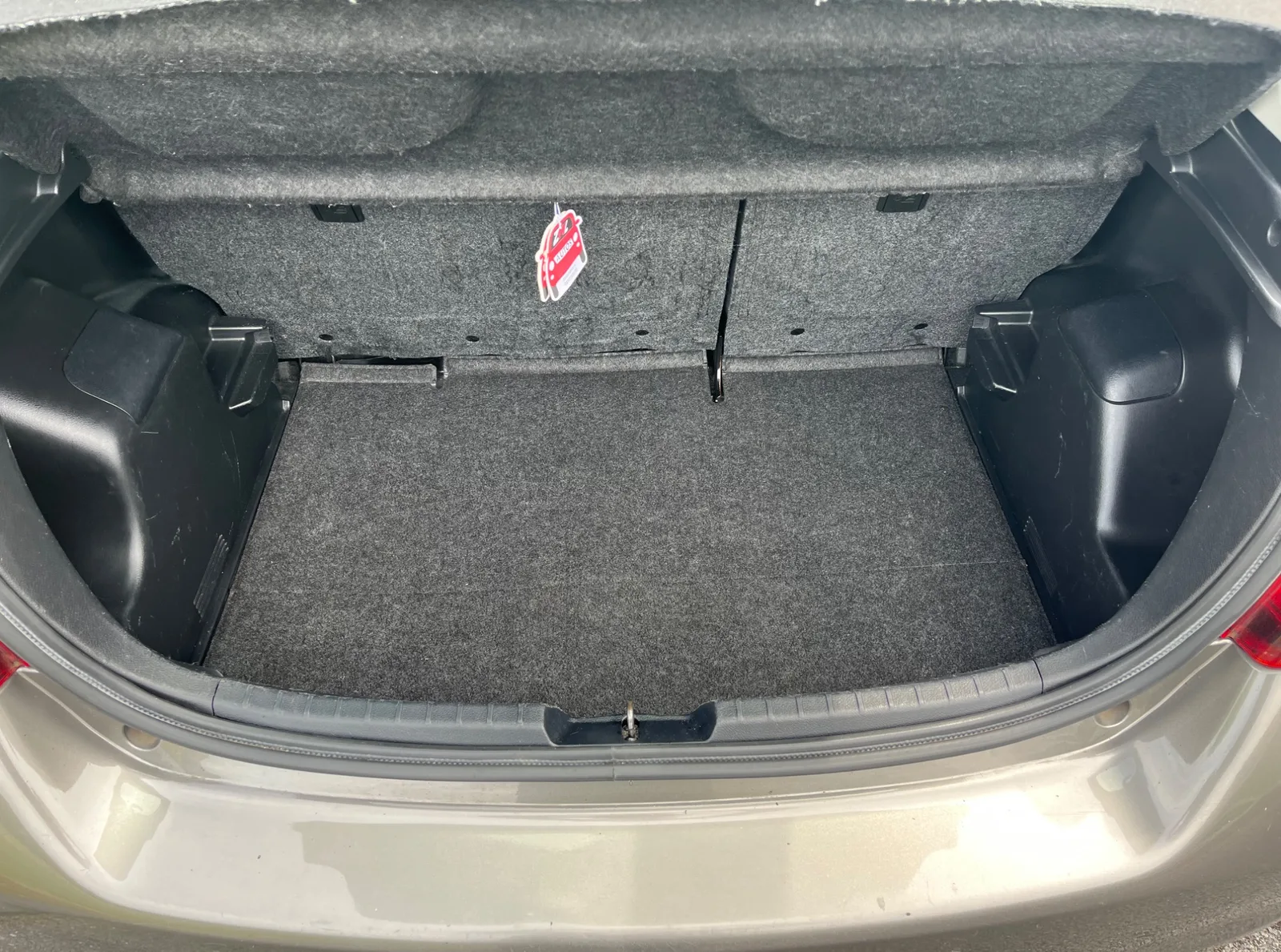 2016 Toyota Yaris – photo 8