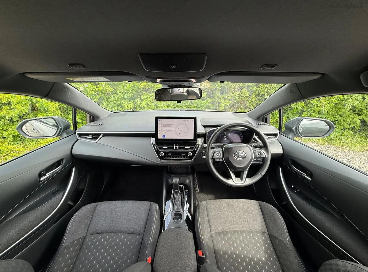 2025 Toyota Corolla – photo 15