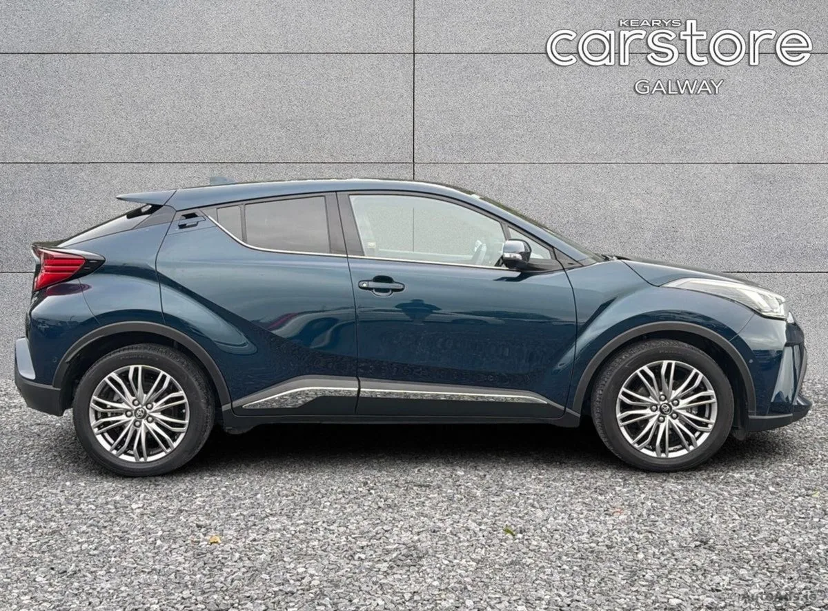 2023 Toyota C-HR – photo 2