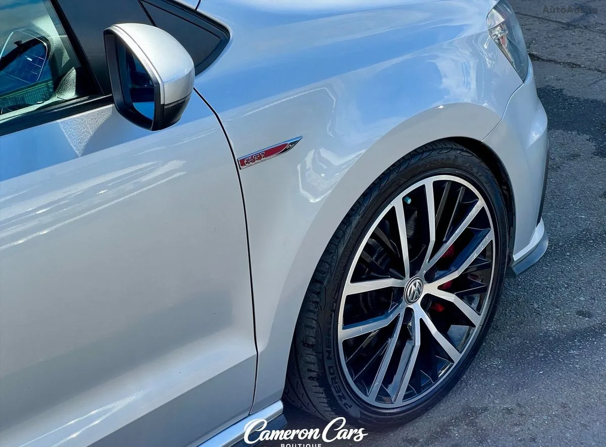 2015 Volkswagen Polo – photo 19