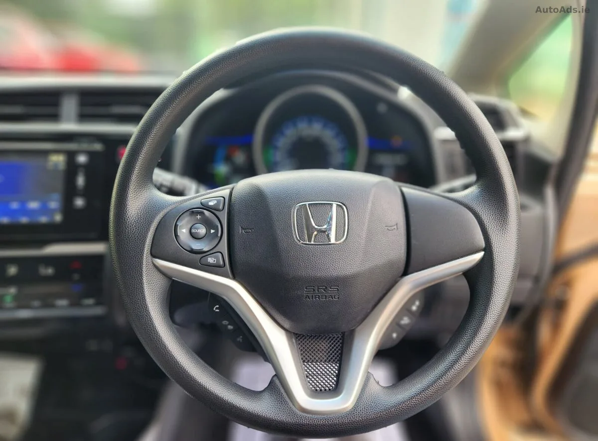 2014 Honda Fit – photo 14