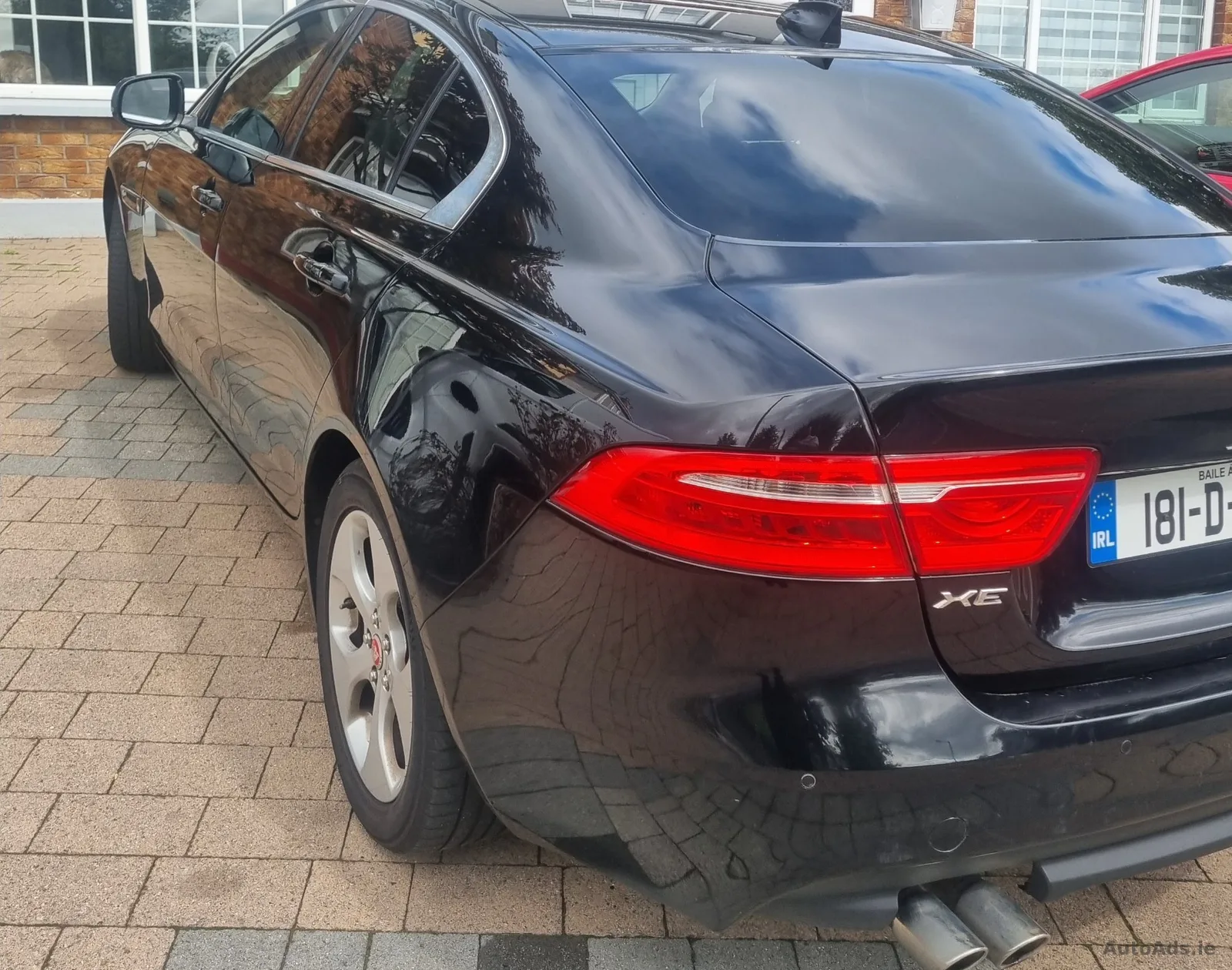 2018 Jaguar XE – photo 2