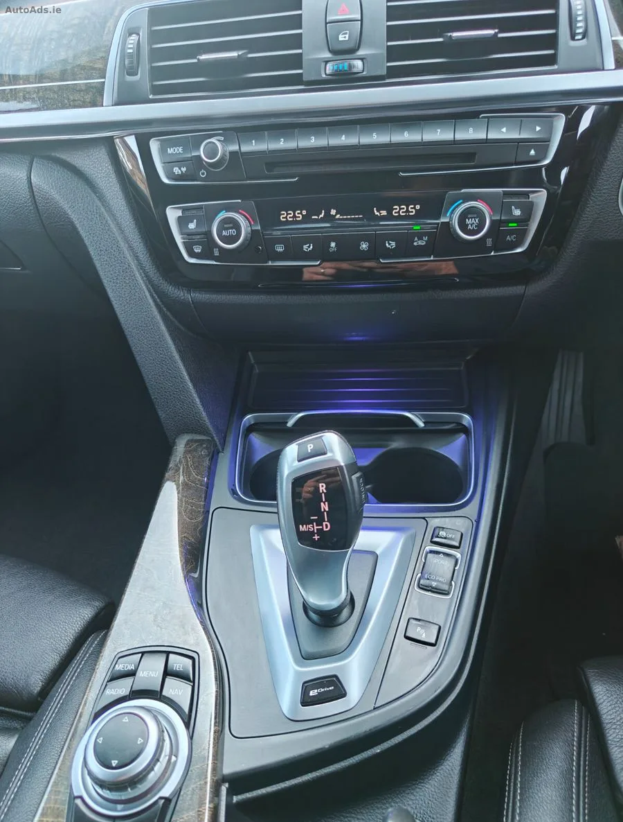 2016 BMW 3-Series – photo 17