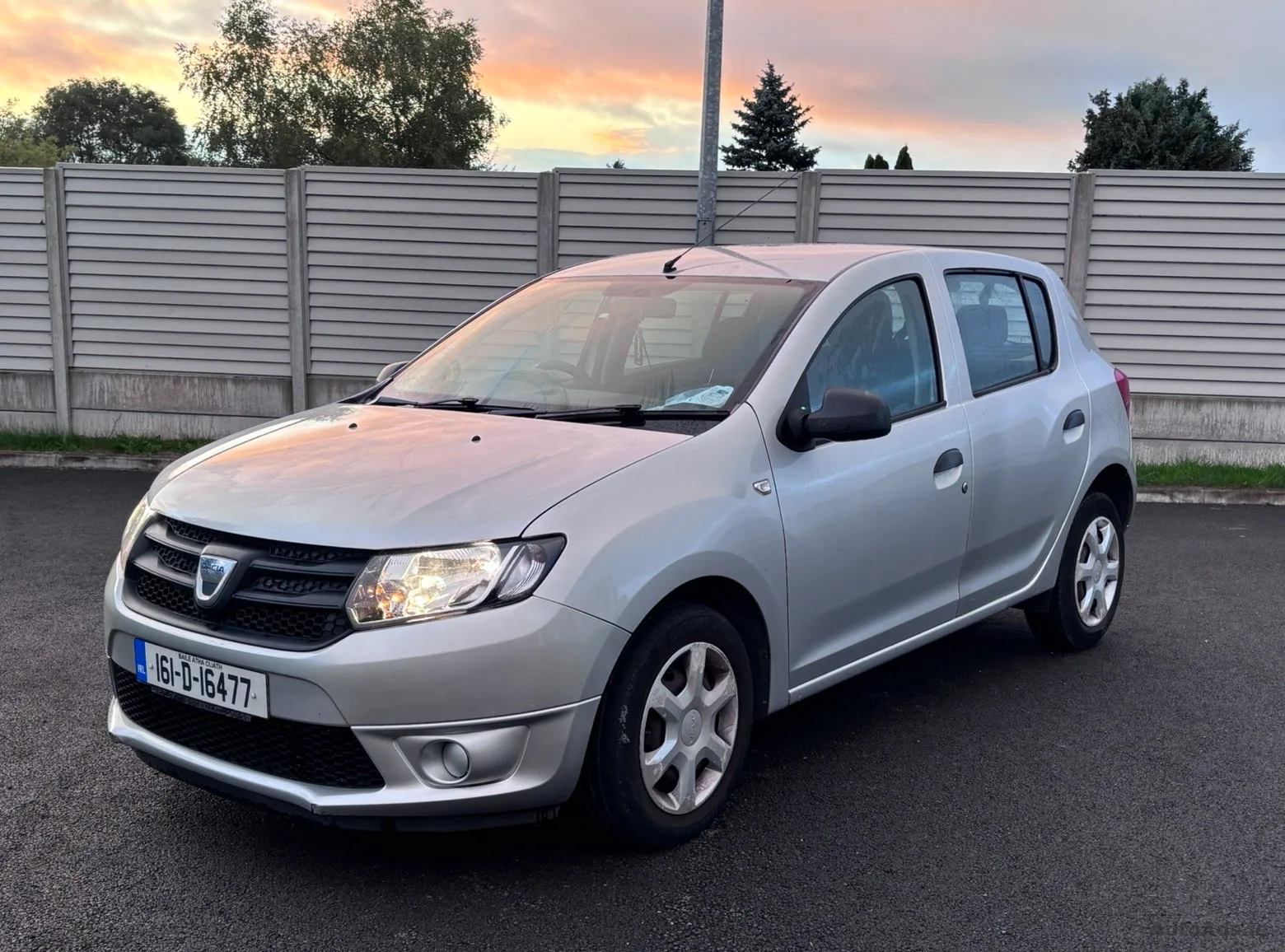 2016 Dacia Sandero – photo 2