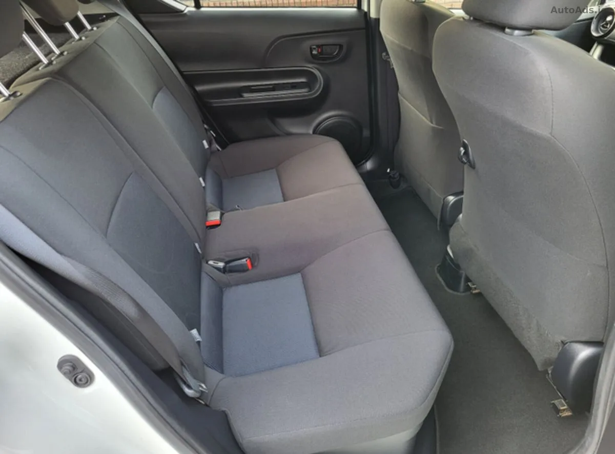 2020 Toyota Aqua – photo 15