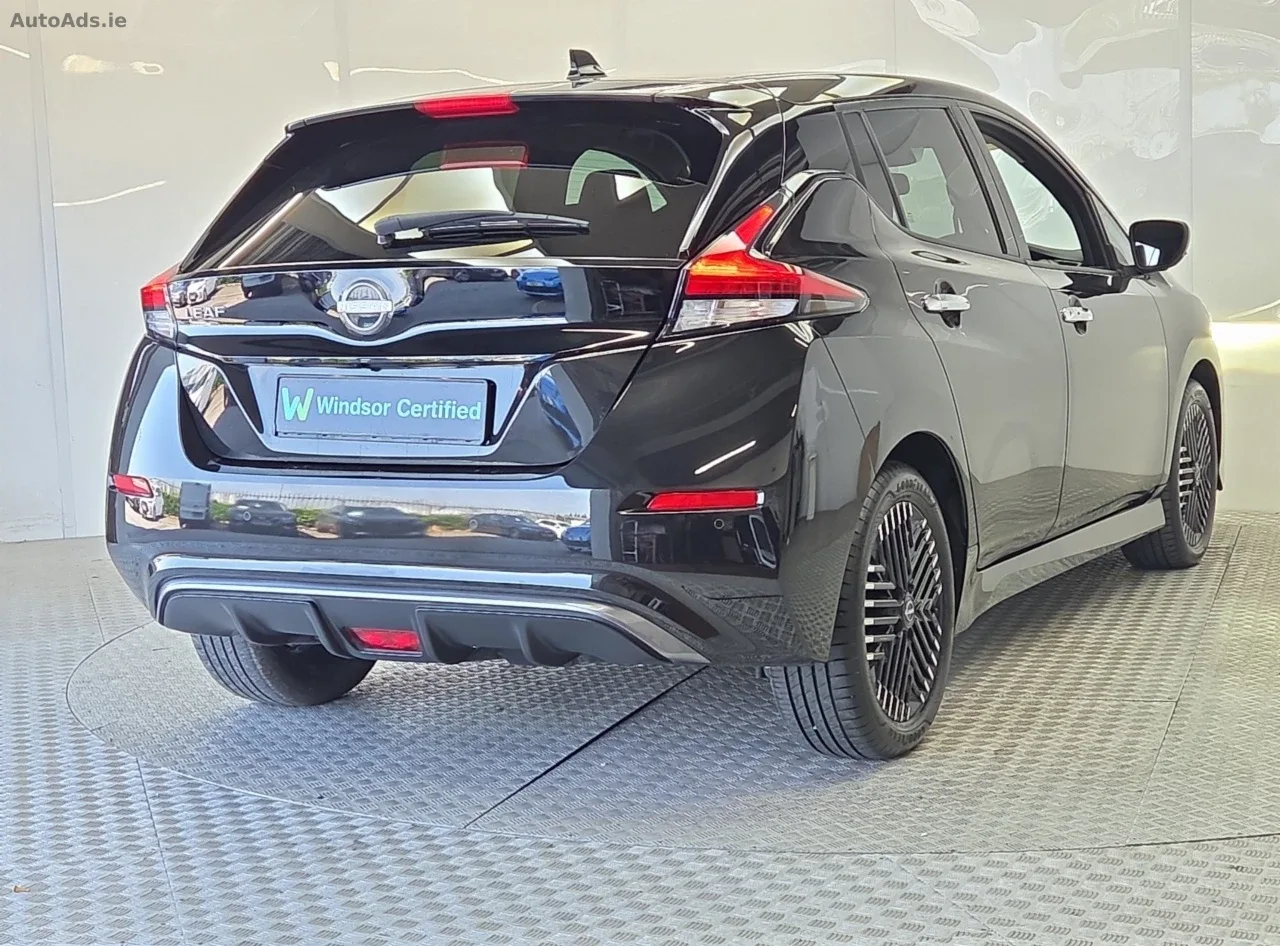 2024 Nissan Leaf – photo 2