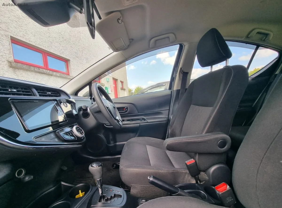 2019 Toyota Aqua – photo 17
