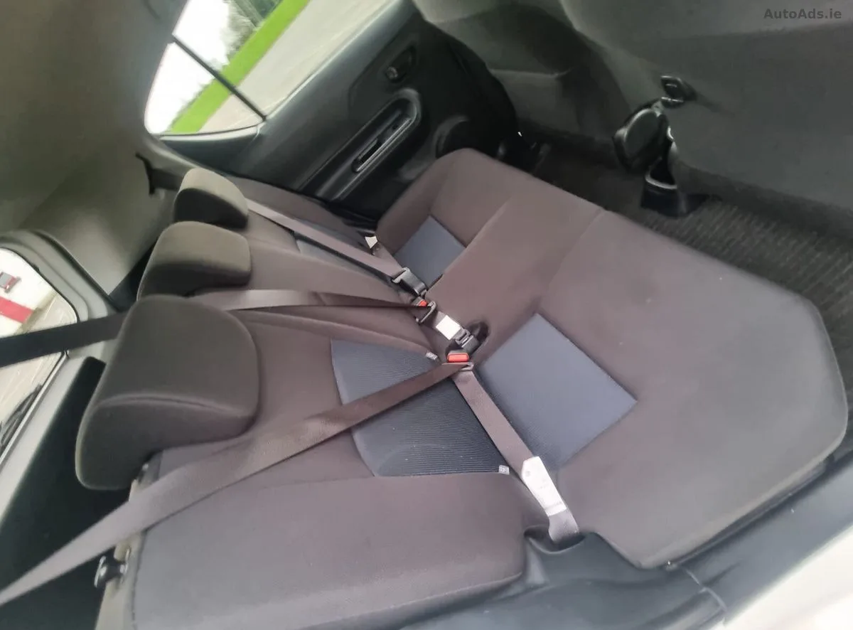 2019 Toyota Aqua – photo 14