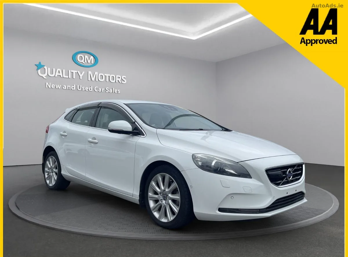 2015 Volvo V40