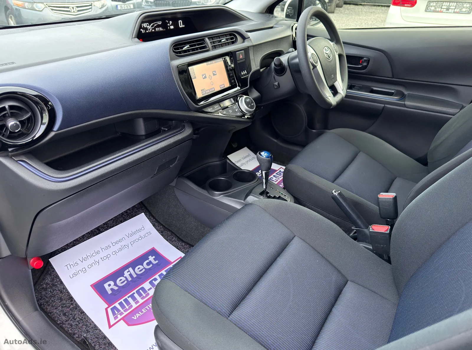2015 Toyota Aqua – photo 15