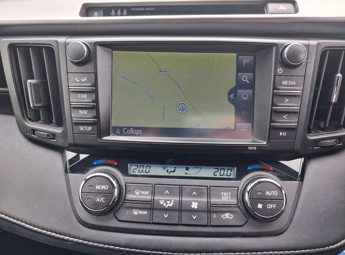 2017 Toyota RAV4 – photo 12