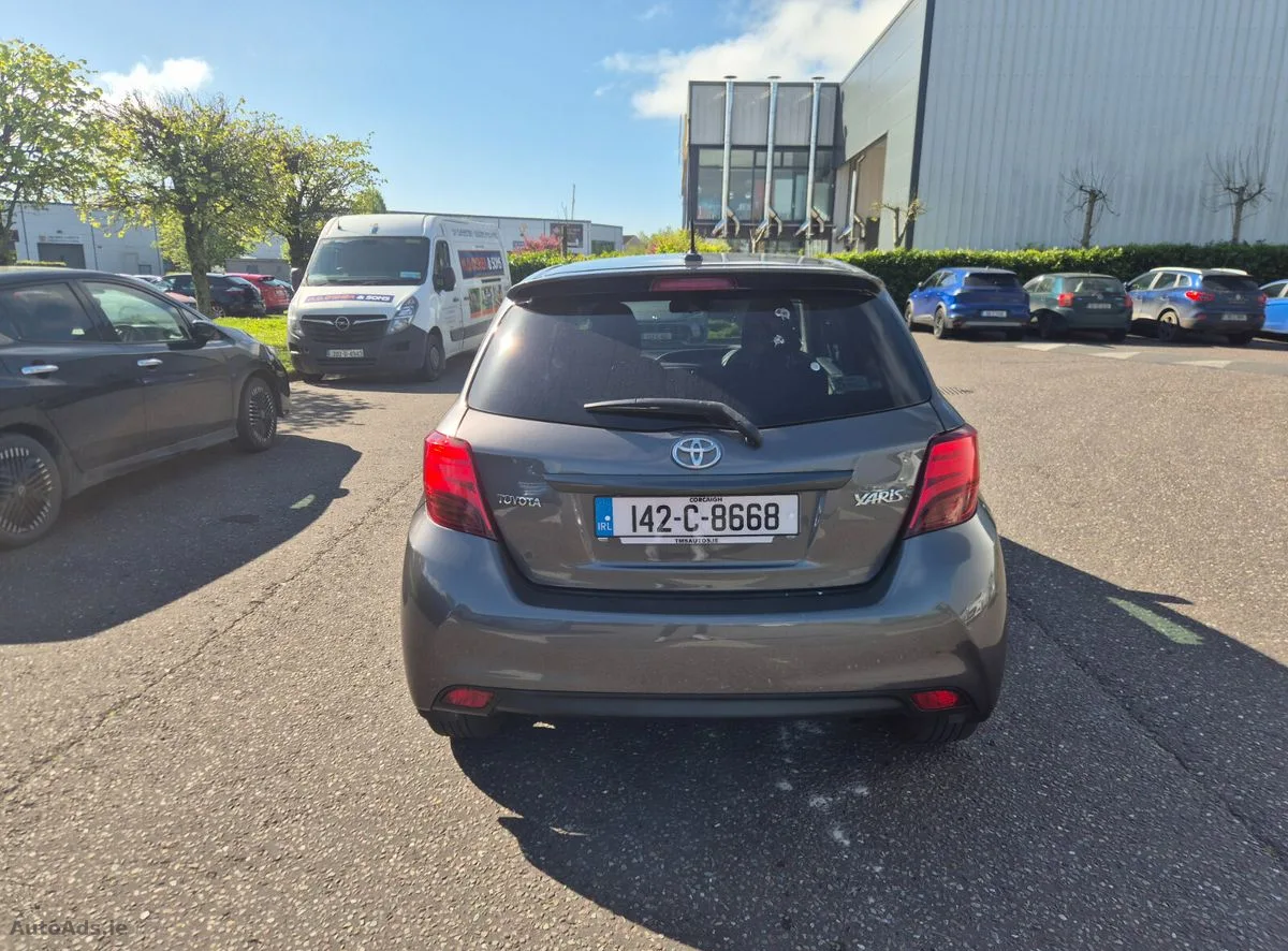2014 Toyota Yaris – photo 7