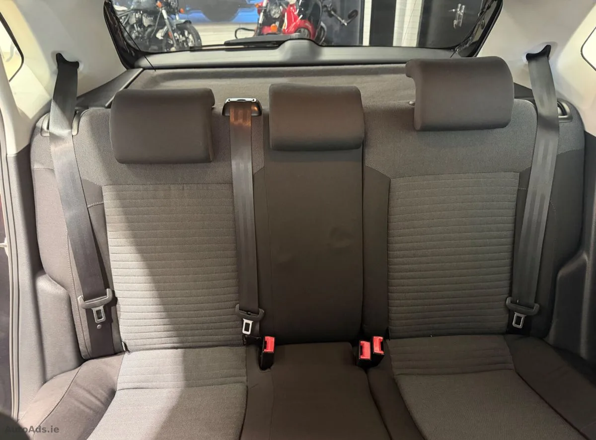 2013 Volkswagen Polo – photo 11