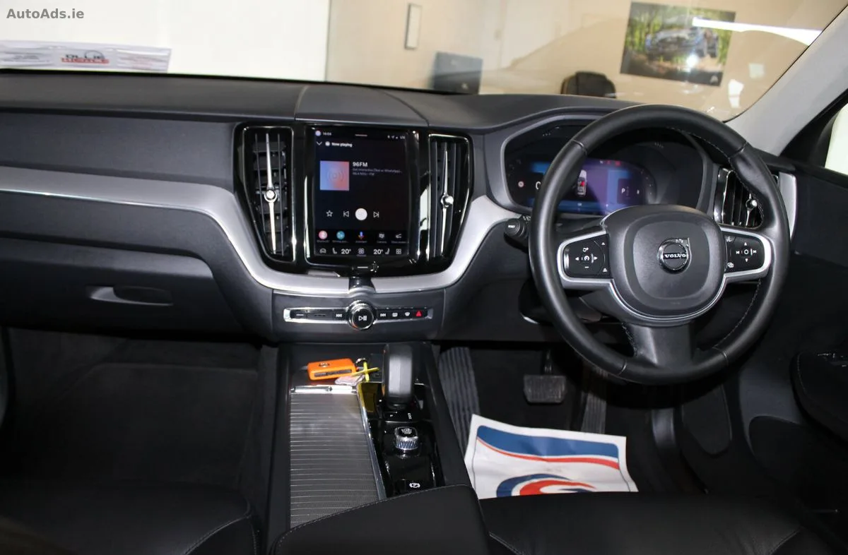 2022 Volvo XC60 – photo 10