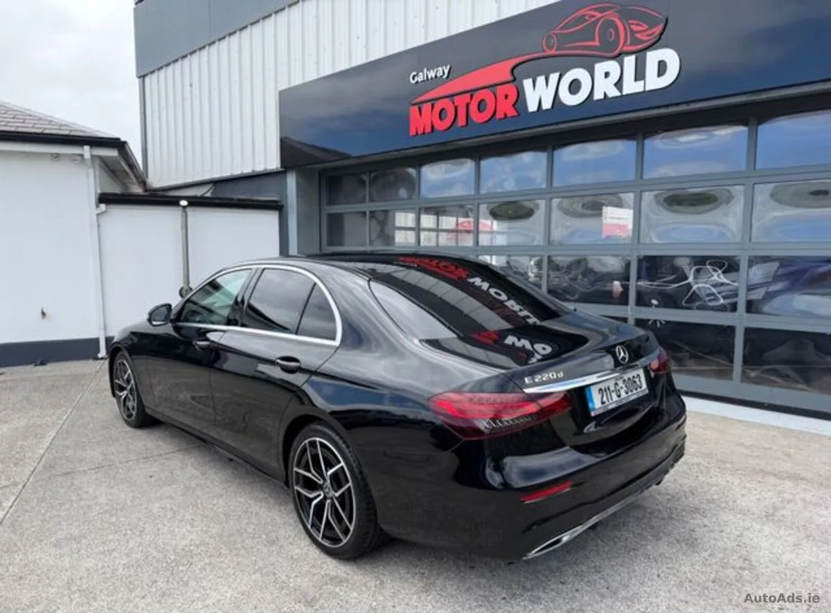 2021 Mercedes-Benz E-Class – photo 2