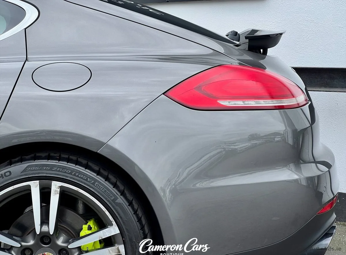 2015 Porsche Panamera – photo 8