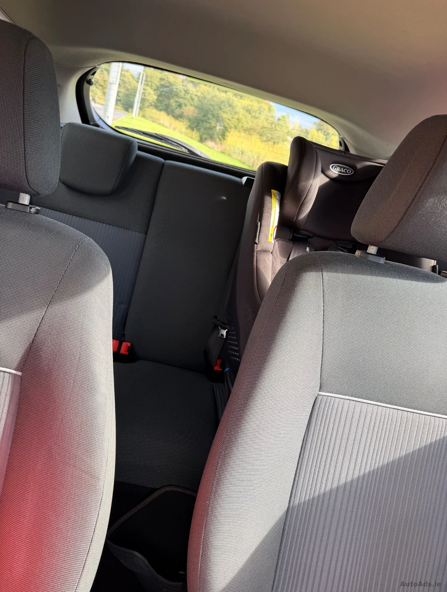 2011 Ford Fiesta – photo 8