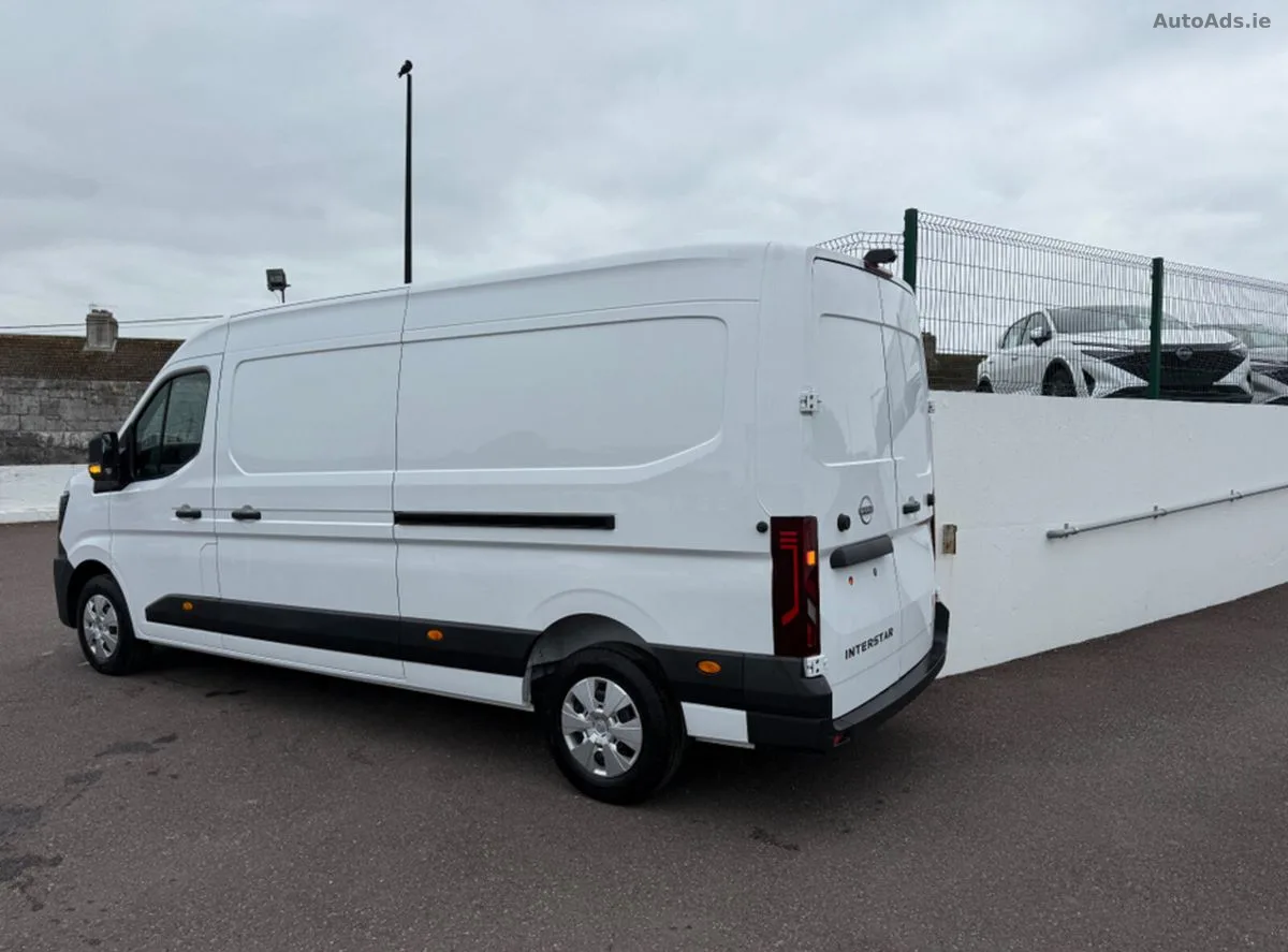 2026 Nissan Interstar – photo 10