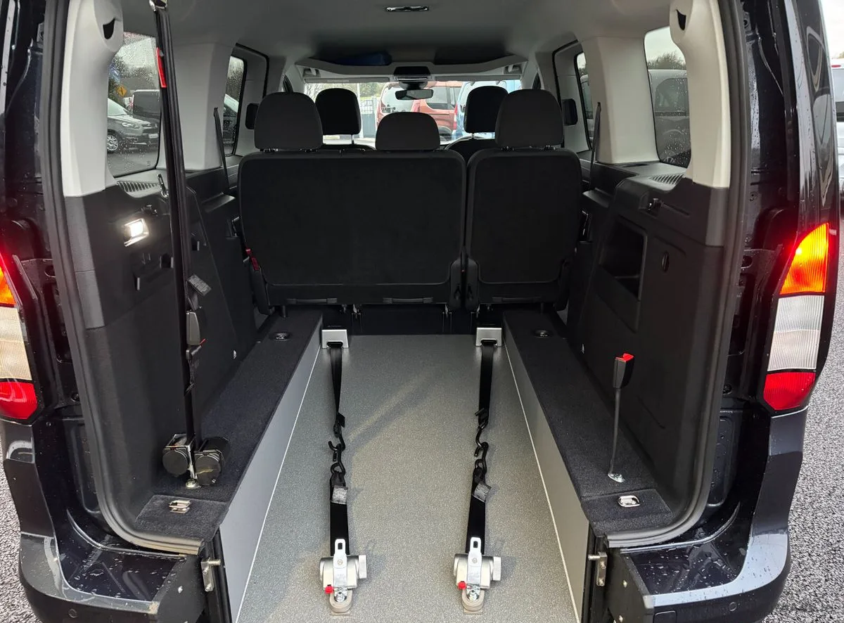 2026 Ford Tourneo Connect – photo 12