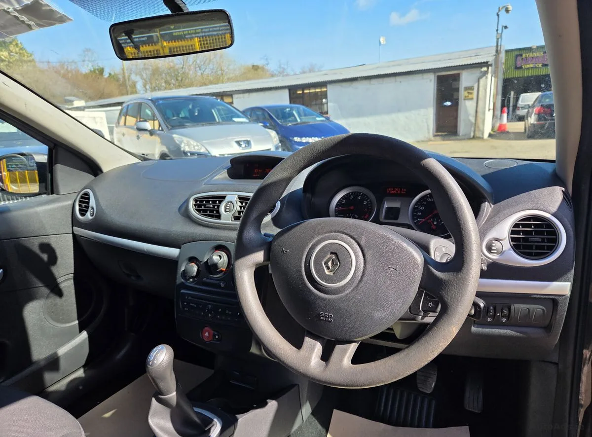 2011 Renault Clio – photo 13