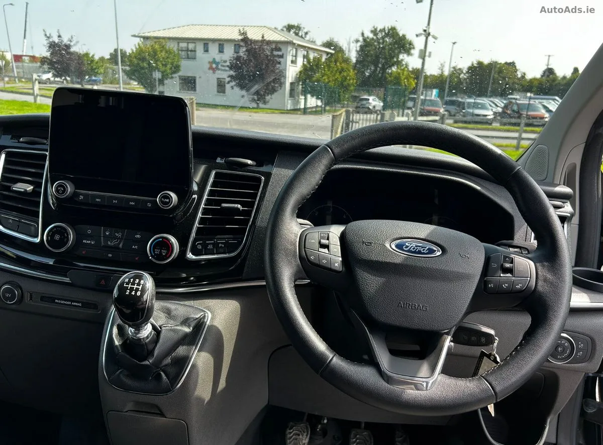 2021 Ford Tourneo Custom – photo 14