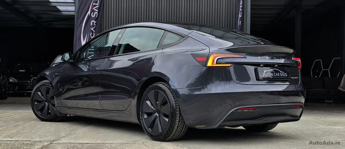 2024 Tesla Model 3 – photo 10