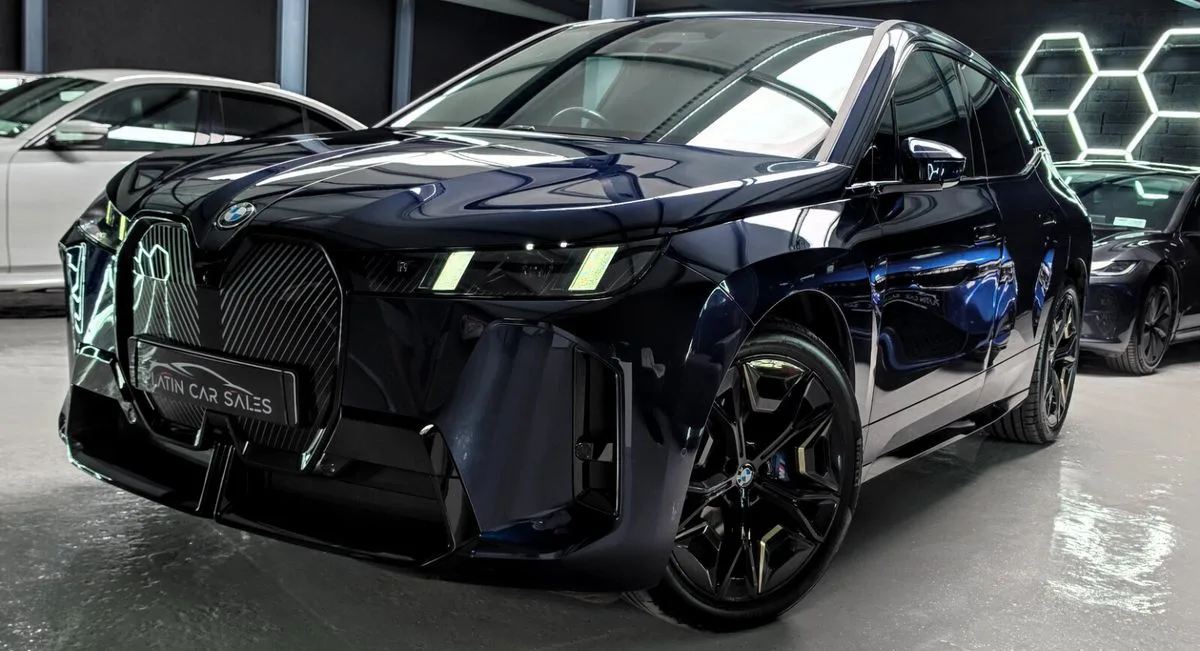 2025 BMW iX – photo 8