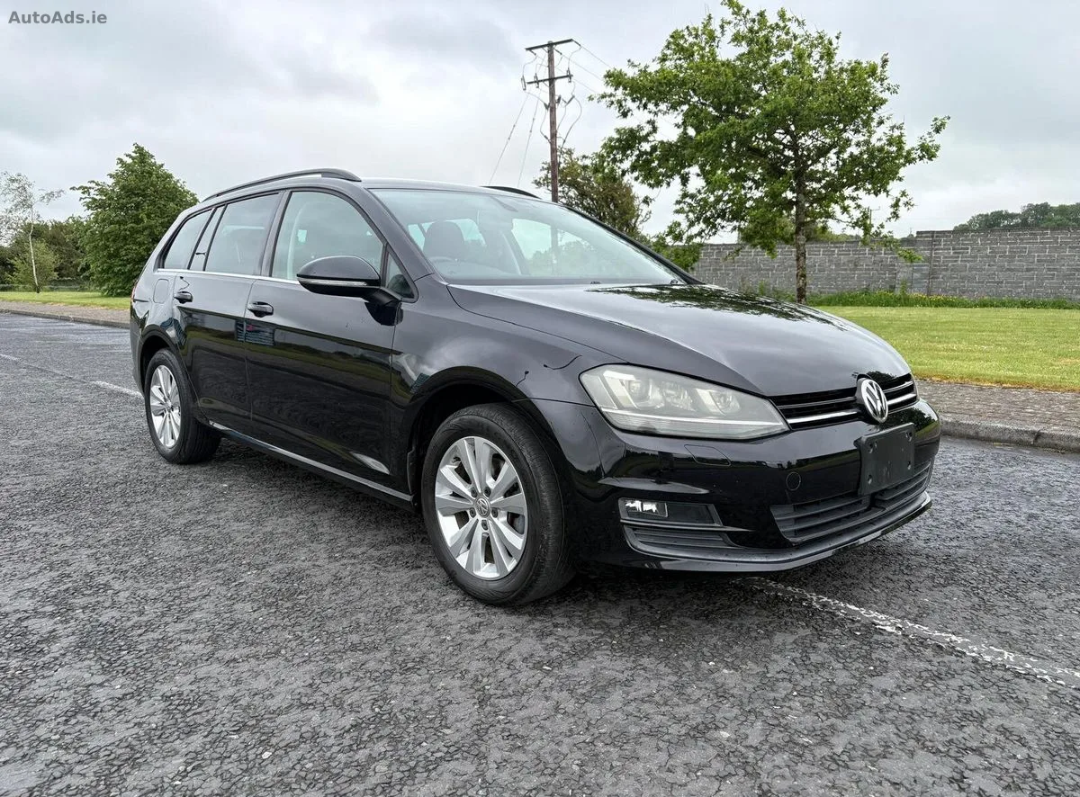 2014 Volkswagen Golf – photo 1