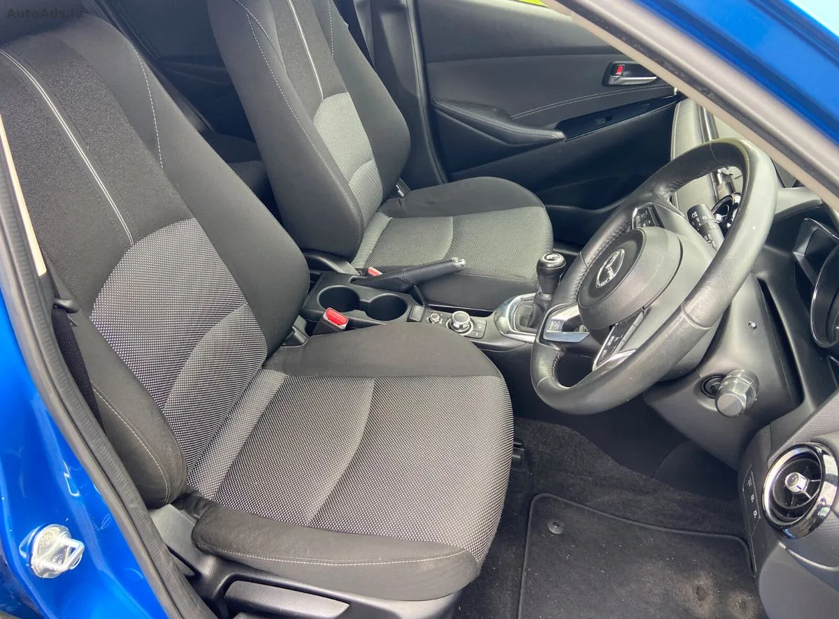 2017 Mazda Demio – photo 8