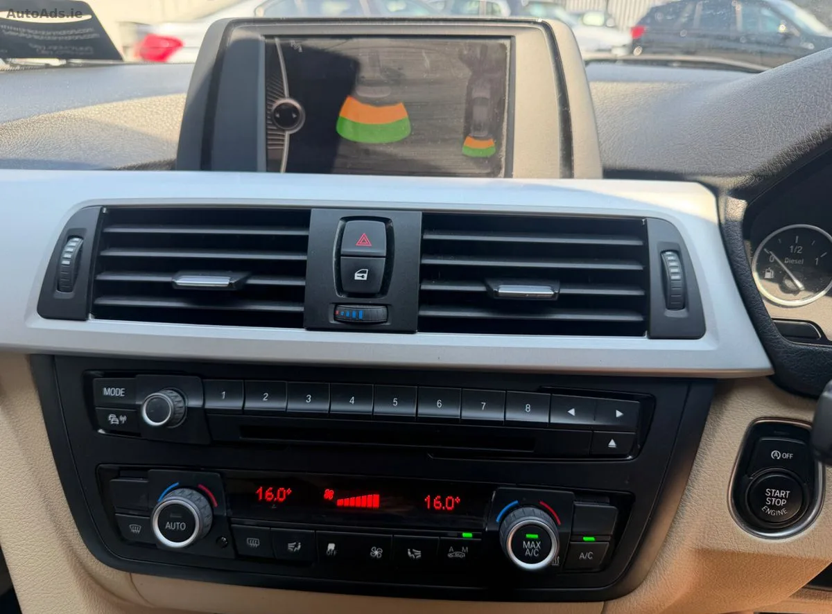 2013 BMW 3-Series – photo 17