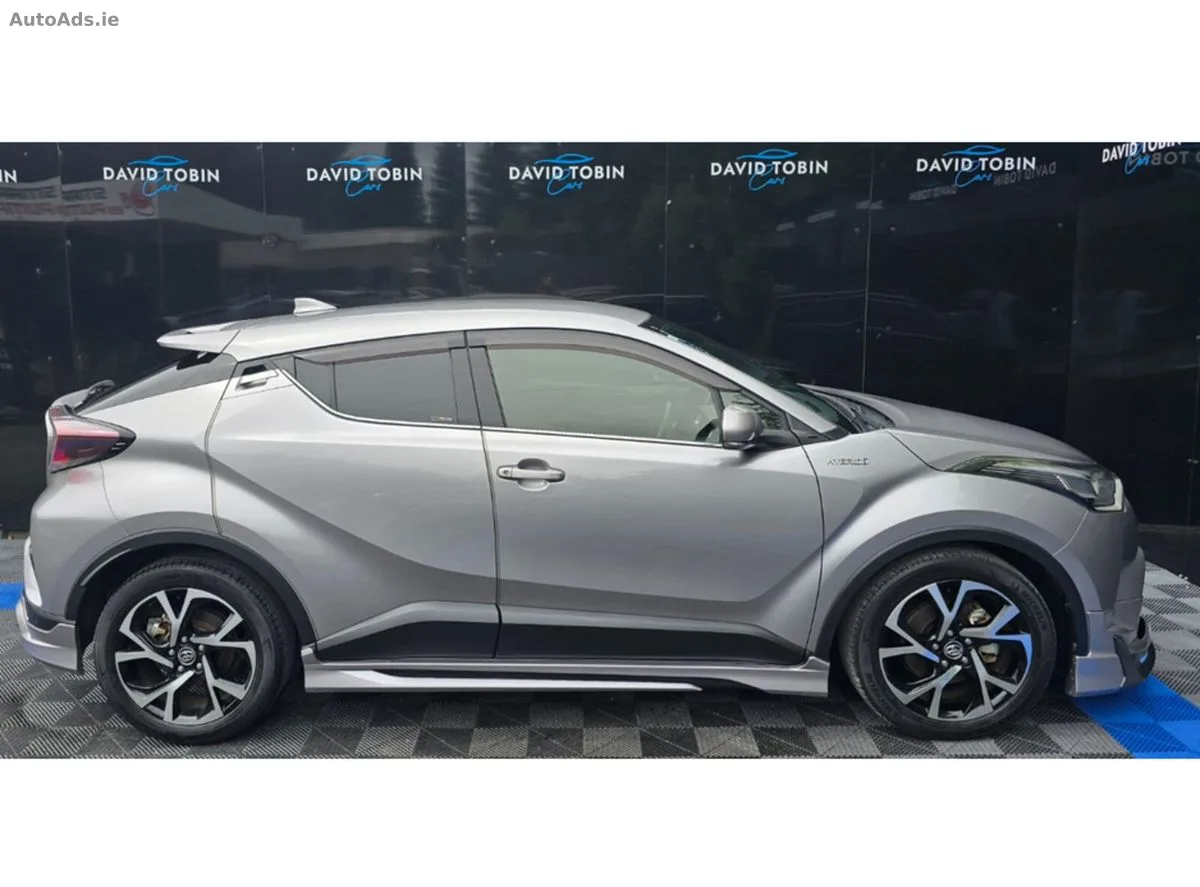2017 Toyota C-HR – photo 3