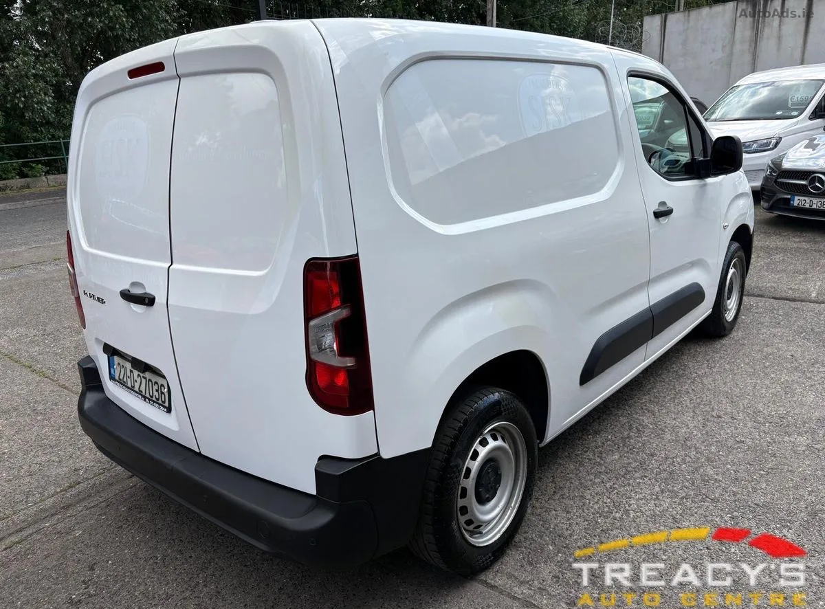 2022 Peugeot Partner – photo 3