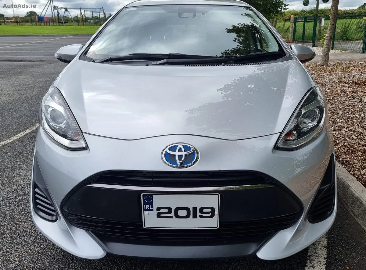 2019 Toyota Aqua – photo 4