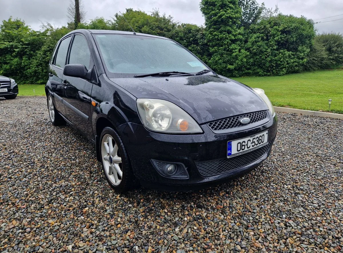 2006 Ford Fiesta – photo 1