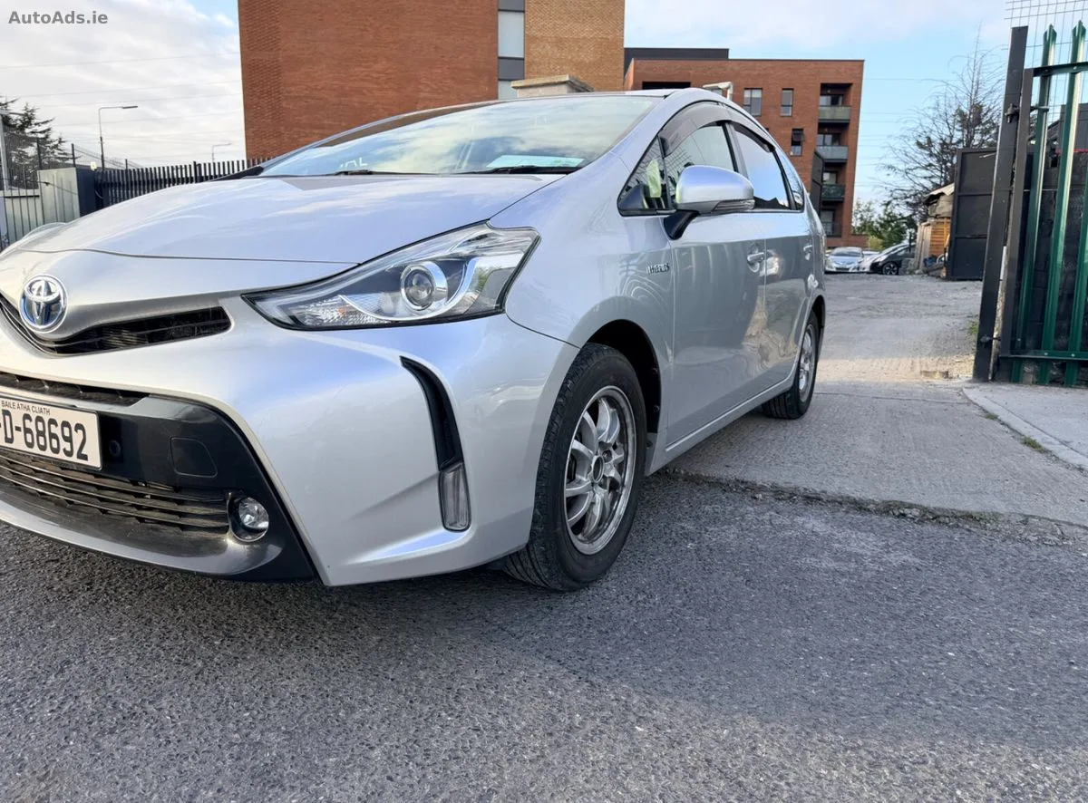 2017 Toyota Prius – photo 2
