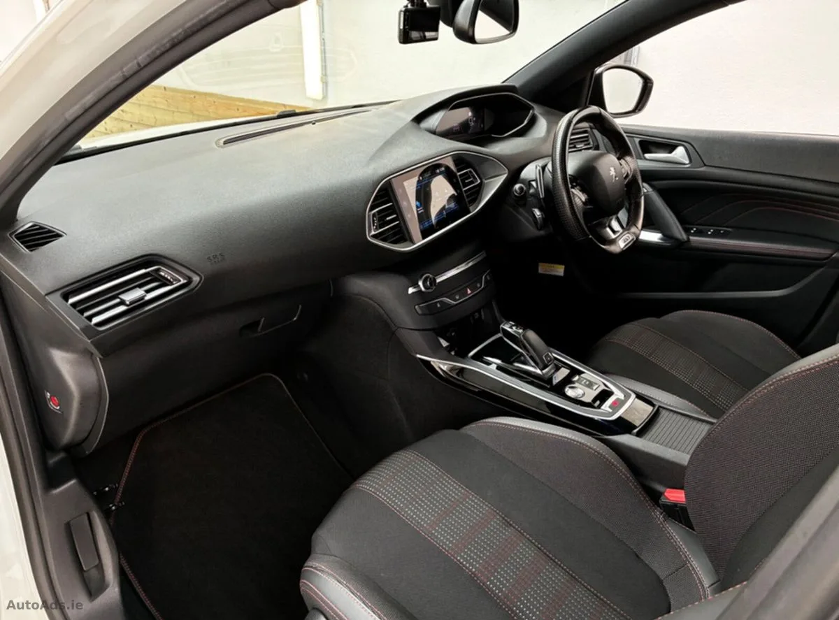 2021 Peugeot 308 – photo 14