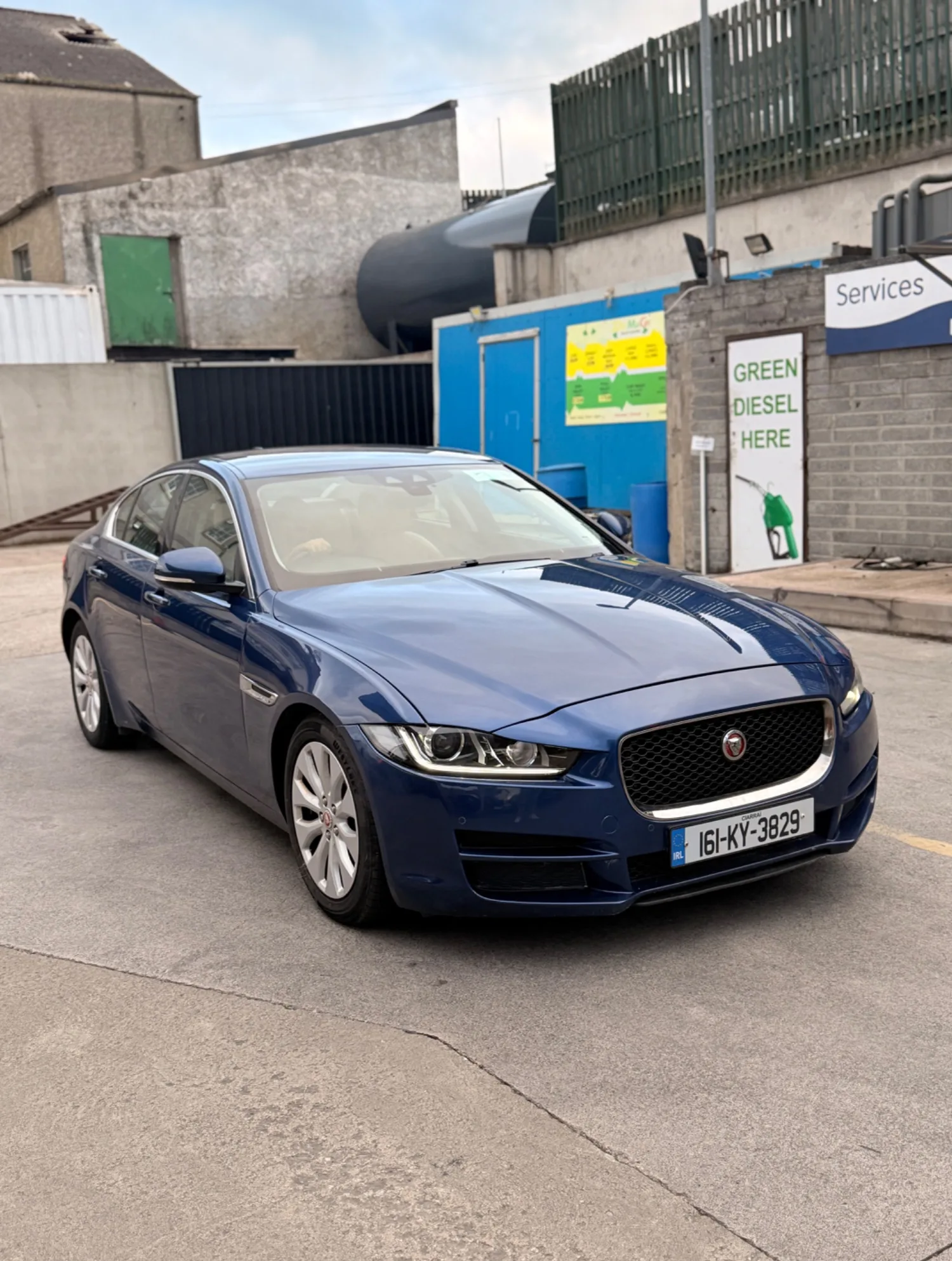 2016 Jaguar XE – photo 8