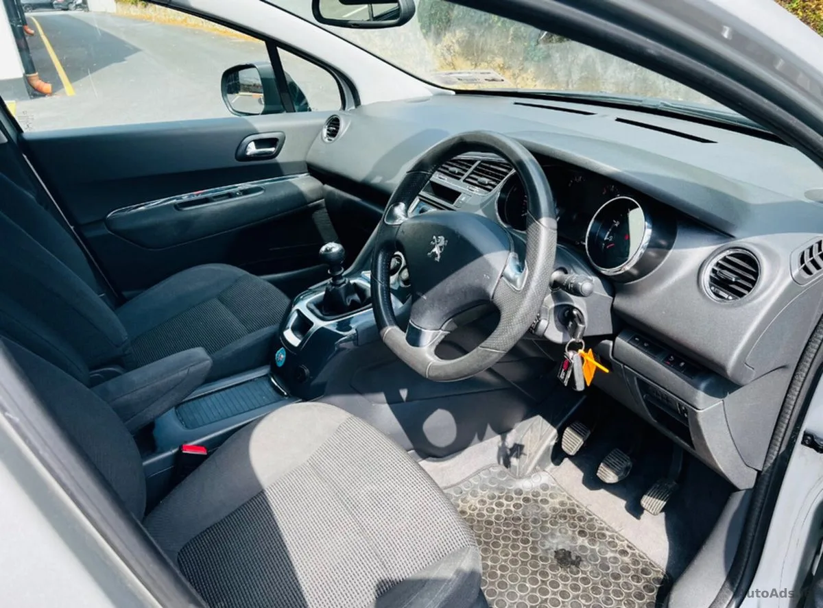 2016 Peugeot 5008 – photo 17