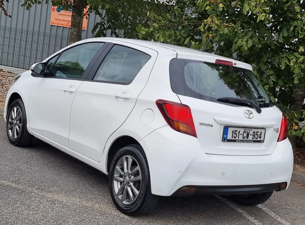 2015 Toyota Yaris – photo 8