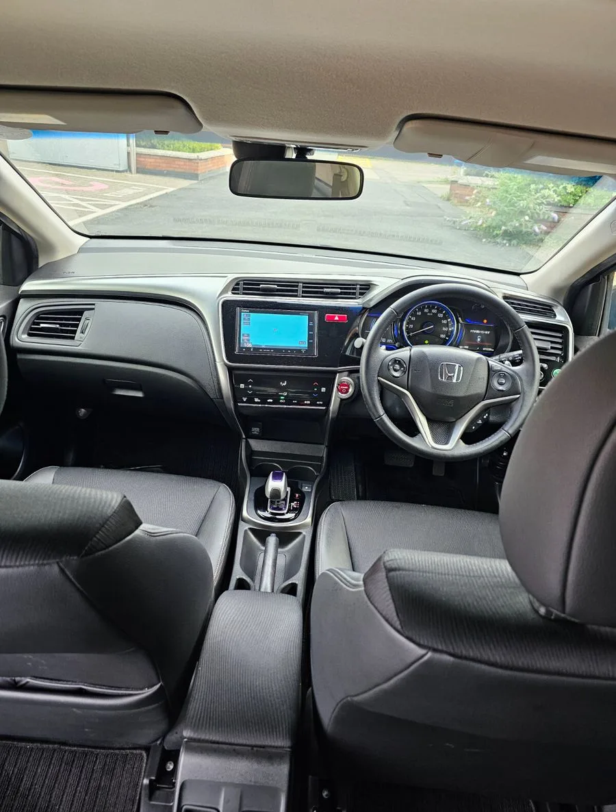 2015 Honda Grace – photo 13