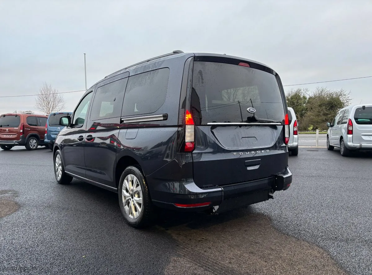 2026 Ford Tourneo Connect – photo 5